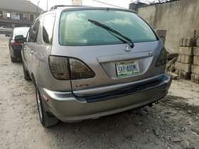 A picture of NEATLY USED LEXUS RX300 Sound Engine Smooth Gear Sweet Interior