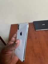 A picture of Iphone X