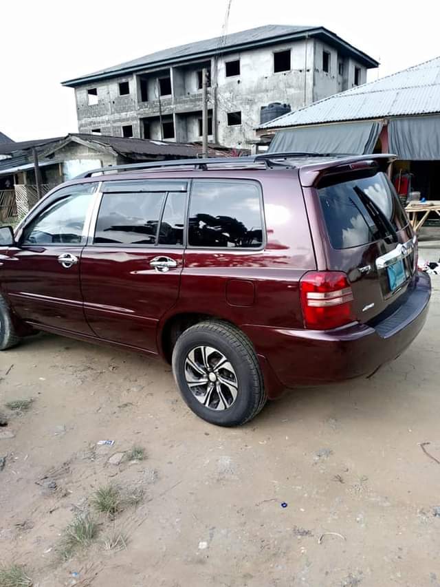 A picture of Toyota highlander