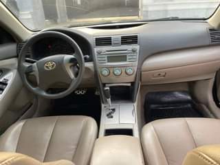 A picture of 2011 TOYOTA CAMRY