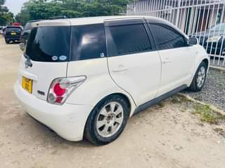 A picture of TOYOTA IST 0714058883