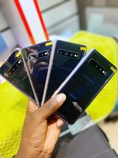 A picture of Samsung Galaxy S10 duos