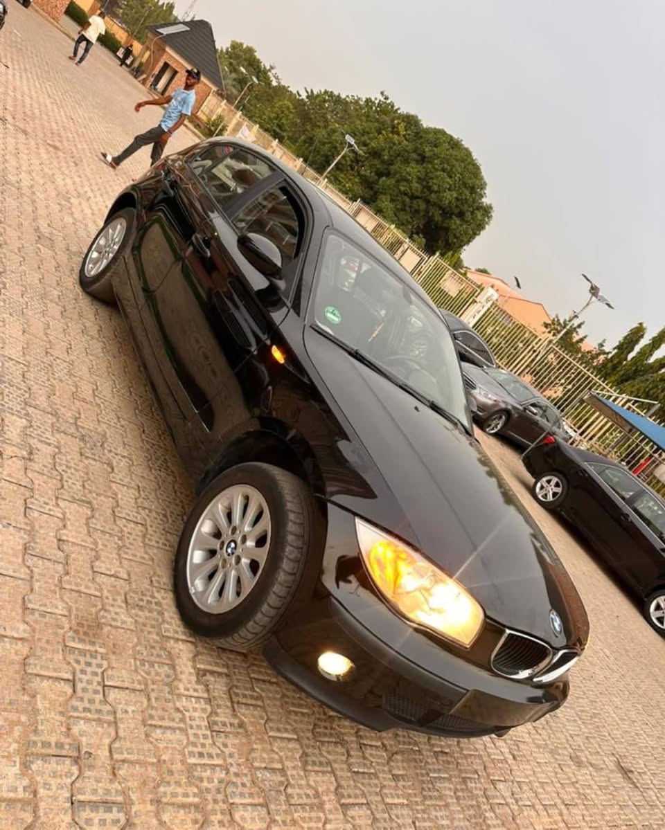 A picture of BMW 116i 2010