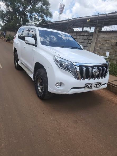 A picture of Toyota prado