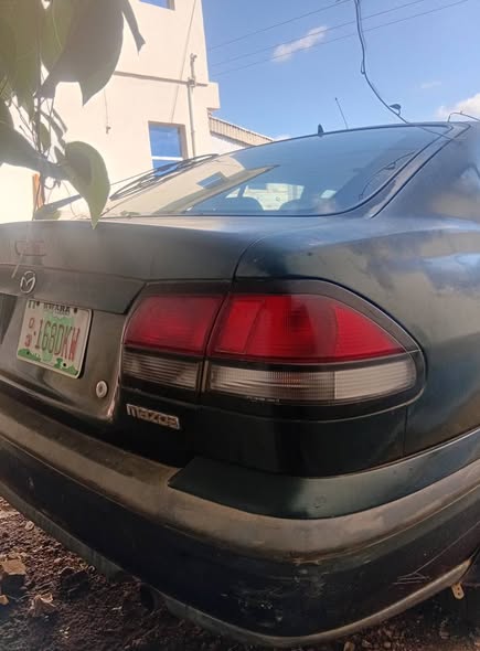 A picture of Mazda 626 Automatic
