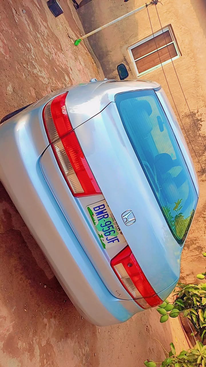 A picture of 2003 HONDA ACCORD 2003
