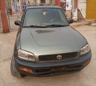 A picture of Danny Yung Smarts Autos Neat Toyota RAV4 99 Very Sound