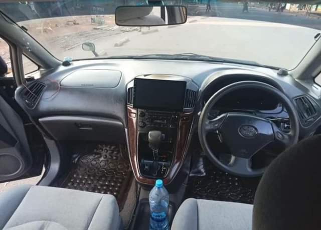 A picture of Toyota Harrier million 9.8 automatic petrol engine 5s Mwanza 0767510909