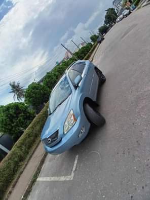 A picture of Super Excellent Lexus RX330 2004 TOKS STANDARD Leather seats interior