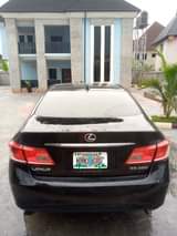 A picture of Lexus ES