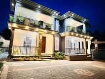 houses kyanja