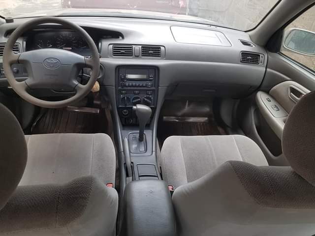 A picture of Toyota Camry 2001