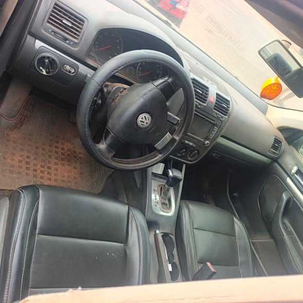 A picture of Volkswagen Passat