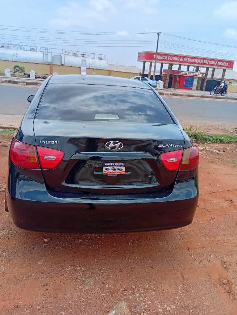 A picture of 2007 Hyundai elantra