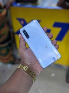 A picture of SAMSUNG GALAXY A41 64GB ROM 4GB RAM 3500 mAh Finger
