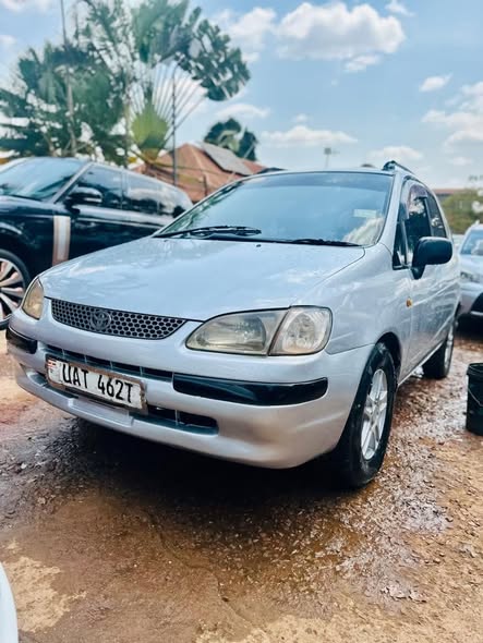used toyota raum