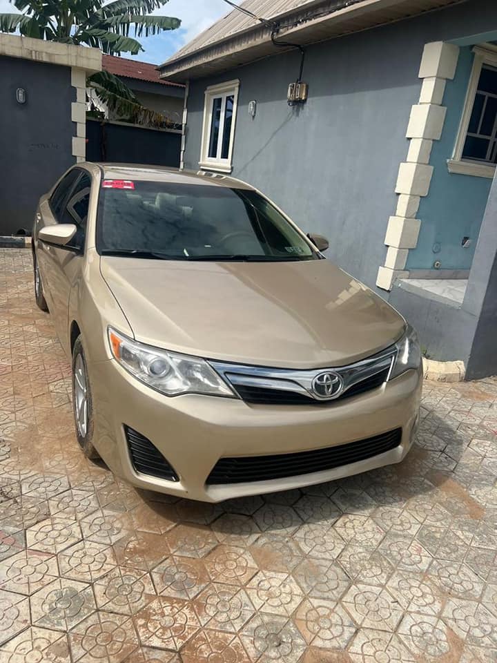 A picture of Toyota Camry 2013 model