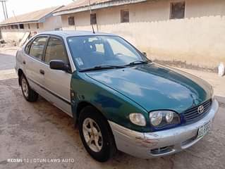A picture of Toyota Corolla 2002