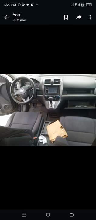 A picture of Awoo Awoo Honda CR V year 2008 engine and transmission