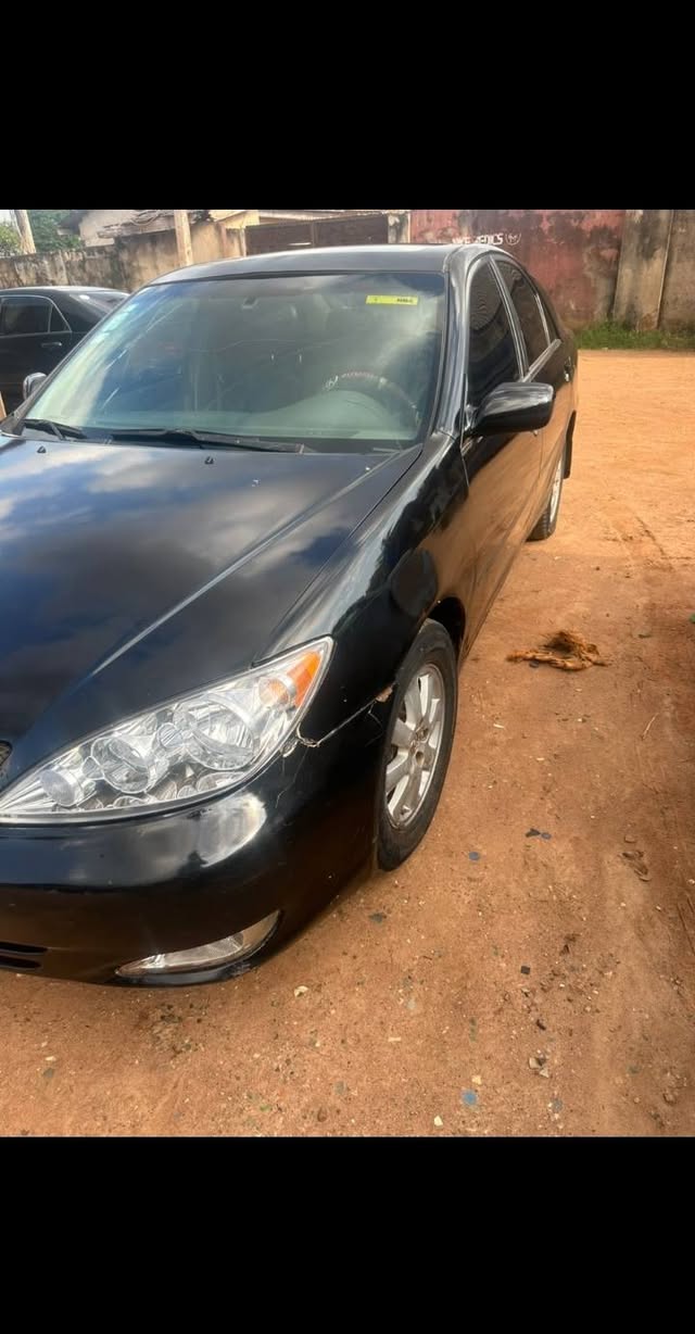 A picture of Toyota Camry V6