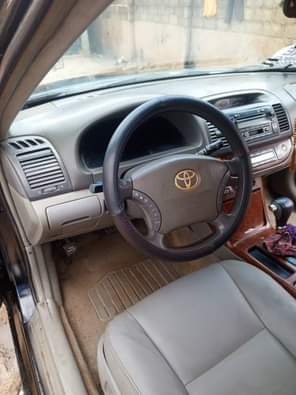 A picture of WELL MAINTAINED Brand Toyota Model Camry 05 Buy and drive