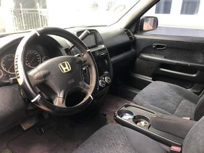 A picture of 06 pure toks standard Honda CRV in a very good