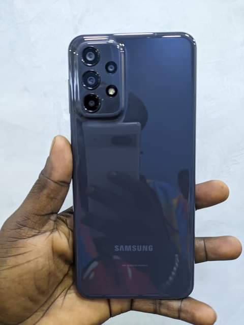 A picture of SAMSUNG A23