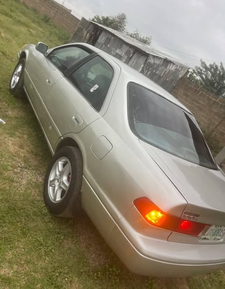 A picture of Toyota Camry Envelope