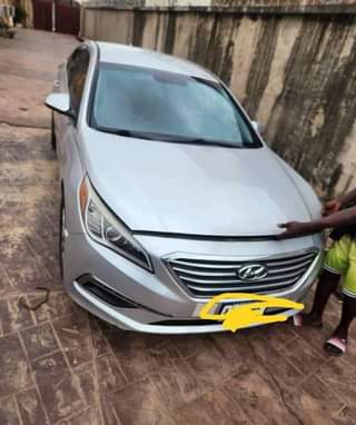 A picture of Hyundai sonata 2015