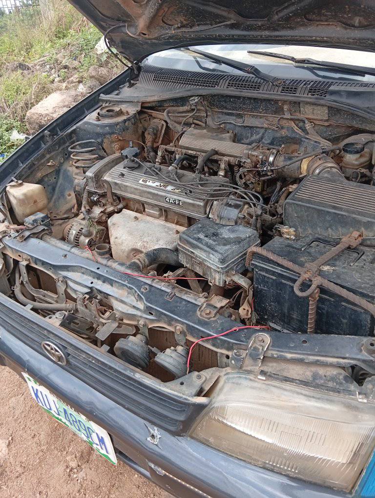 A picture of Toyota Carina E