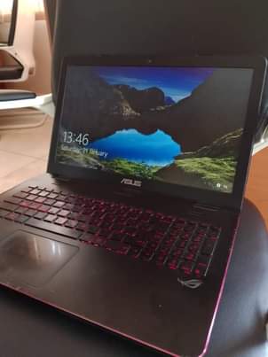 A picture of Asus rog 15 inch for sale