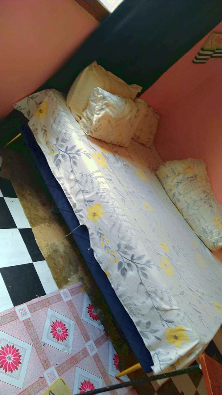 A picture of Godoro 5k6 nch 10 natak 230k kitanda cha box natak