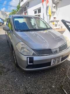 used nissan tiida