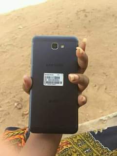 A picture of Samsung J7prime badooo mpyaaa