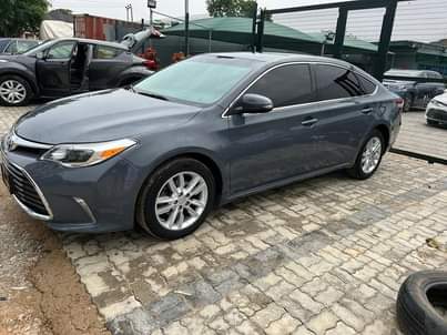 A picture of COROLLA Avalon 015