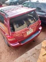 A picture of 04 Toyota Highlander