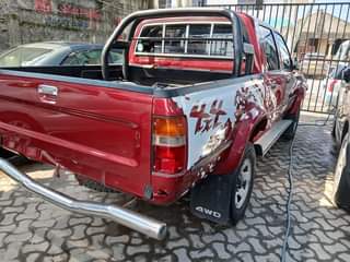 A picture of HILUX 2 8 INAUZWA BEI ML 55 3L DISEL 0712445511