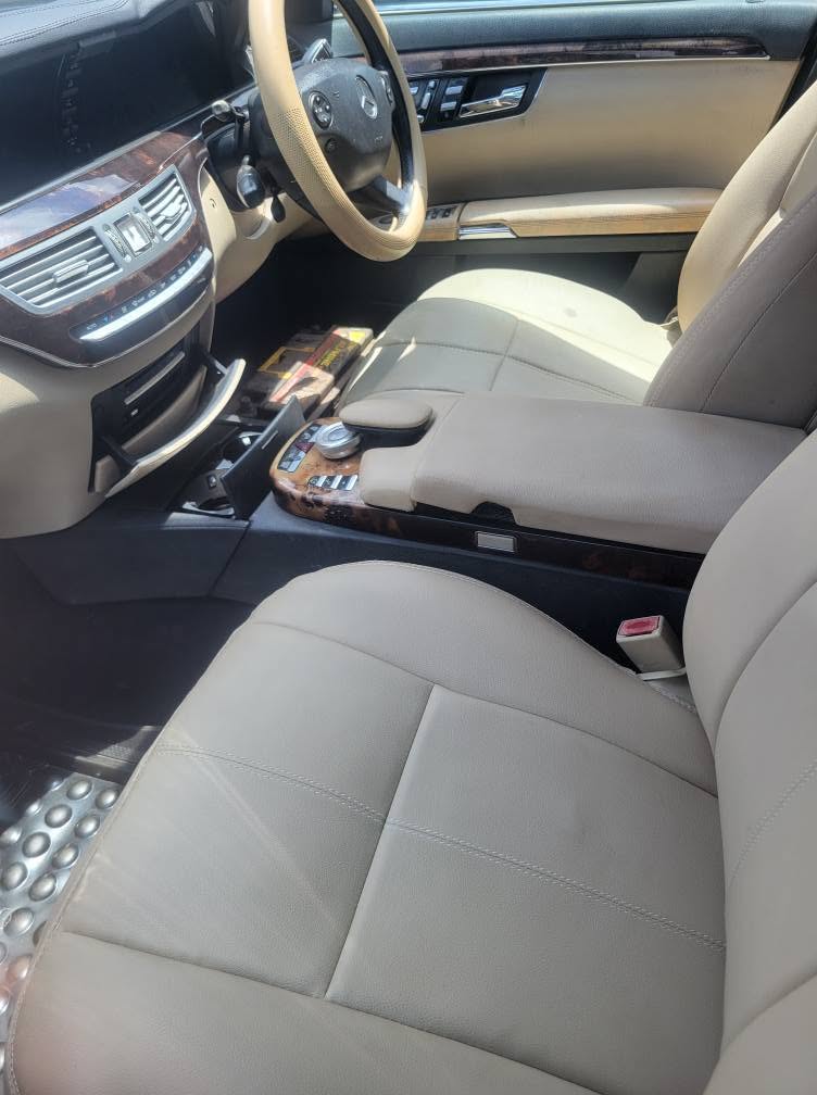 A picture of Mercedes Benz e350