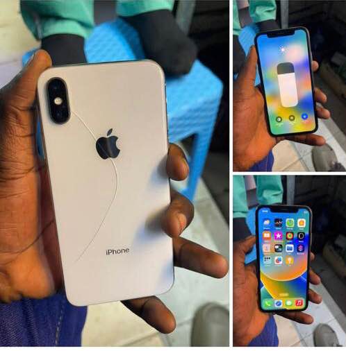 A picture of iphone x 256gb faulty front camera 250 000 whatsapp on