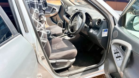 A picture of Toyota Rav4 28m Slightly negotiable Buy and drive 0757706446 0787794368