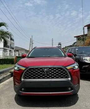 A picture of DIRECT TOKUNBO 2023 TOYOTA COROLLA CROSS XLE AWD Automatic Transmission