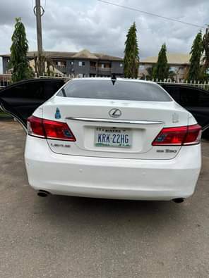 A picture of 2008 Lexus Es350 Just 5 months drive Engine and gear
