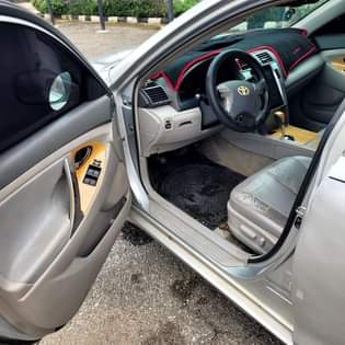 A picture of Registered 2010 Toyota Venza with firstbody paint 9.3m