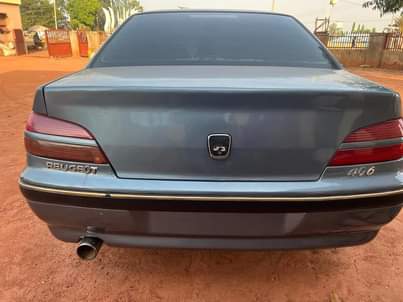 A picture of MANUAL PEUGEOT 406