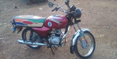 A picture of 2020 Bajaj Boxer 100