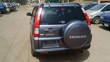 A picture of 2005 Honda Crv Sedan