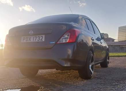 nissan versa