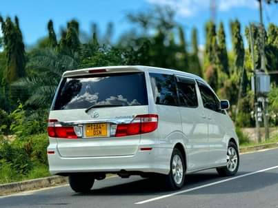 A picture of Toyota Alphad