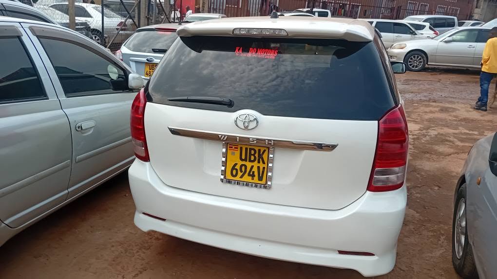 A picture of Toyota wish