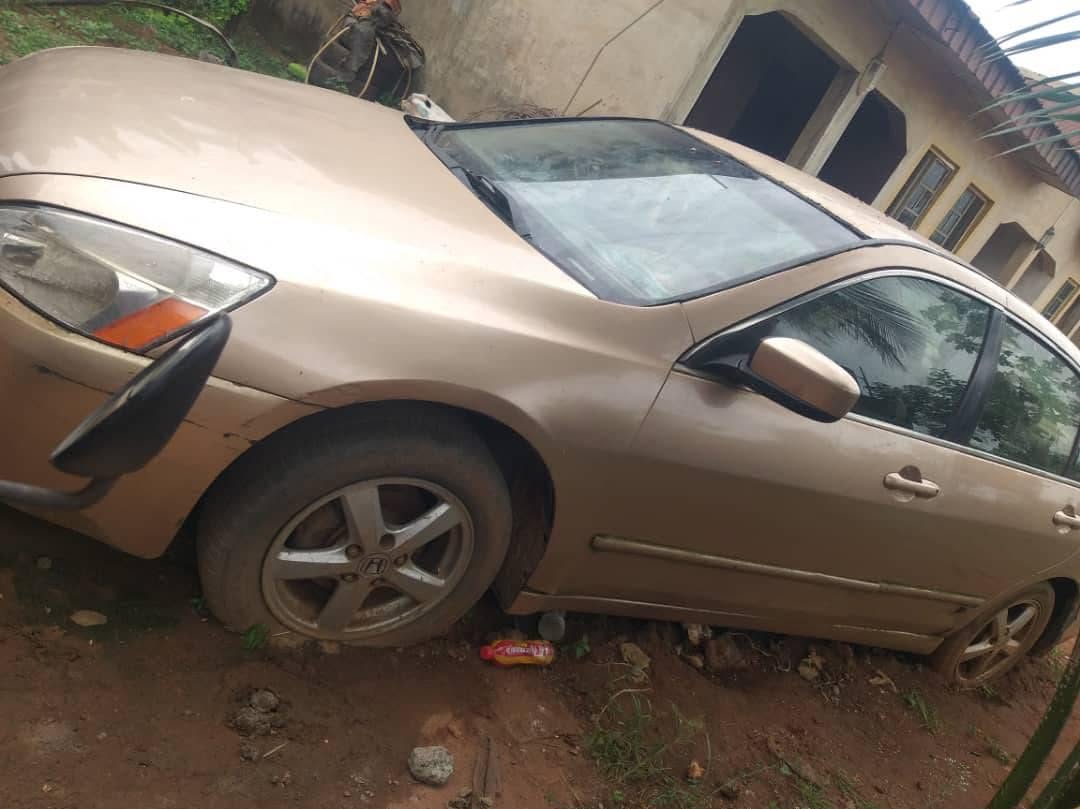 A picture of 2005 HONDA ACCORD 2005 FIRST BODY 2005